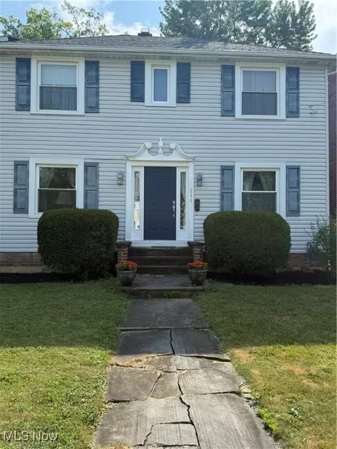 230 Runn St, Berea, OH 44017