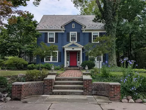 2877 Torrington Rd, Shaker Heights, OH 44122