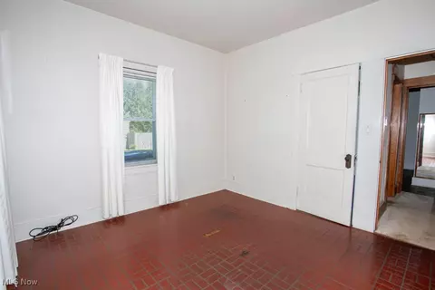 Bedroom - 2013 Everett Ave, Youngstown, OH 44514 photo 2 of 7