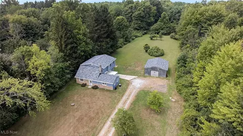 1370 County Line Rd, Madison, OH 44057