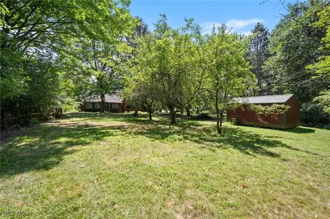 Exterior - 2156 Pine Ridge Dr, Wickliffe, OH 44092 photo 2 of 6