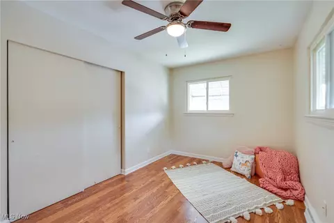 Bedroom - 1508 Hyde Park Ave, Akron, OH 44310 photo 2 of 6