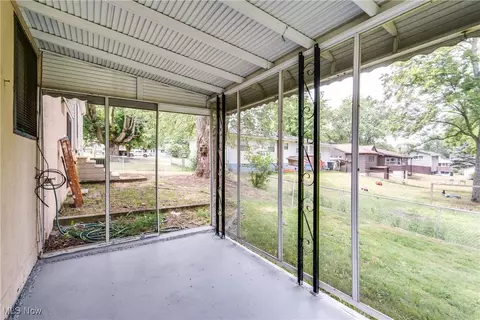 Exterior - 1508 Hyde Park Ave, Akron, OH 44310 photo 5 of 8