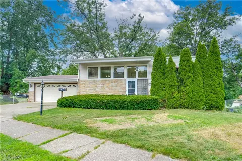1508 Hyde Park Ave, Akron, OH 44310
