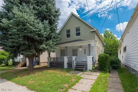 3823 E 54th St, Cleveland, OH 44105