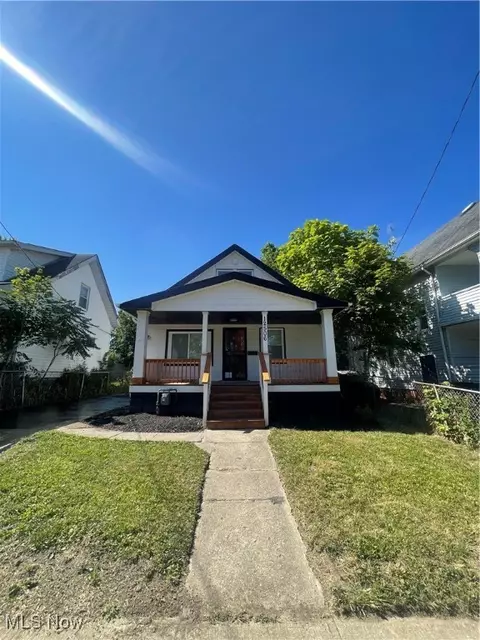 12506 Dove Ave, Cleveland, OH 44105