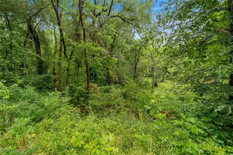 17660 Egbert Rd, Bedford, OH 44146