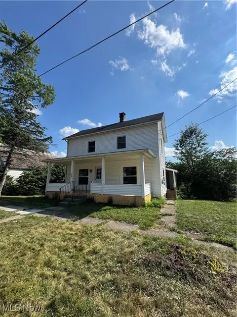 289 2nd St SW, Carrollton, OH 44615