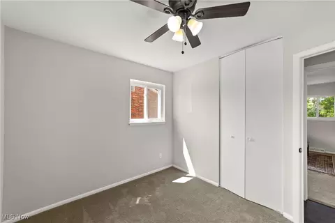 Bedroom - 828 Livermore Ln, Elyria, OH 44035 photo 5 of 9