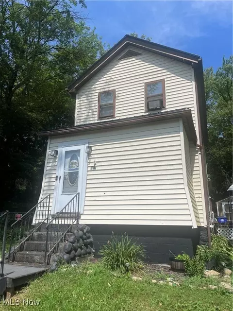 607 Northside Ave, East Liverpool, OH 43920