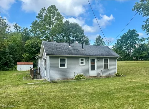 2306 S Glenwood Ave, Niles, OH 44446