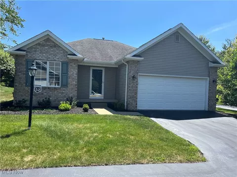 52 Greystone, Poland, OH 44514
