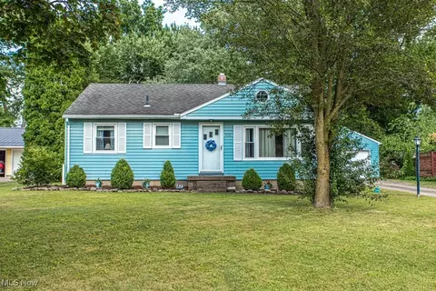 5152 Alva Ave NW, Warren, OH 44483