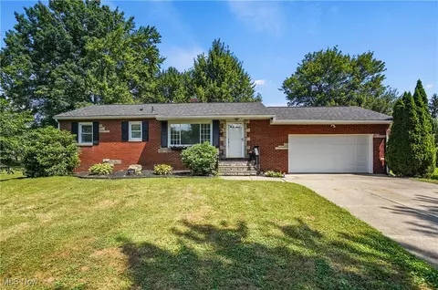2817 Kay Blvd, Norton, OH 44203