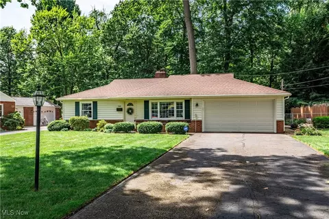 544 Beech Dr, Kent, OH 44240