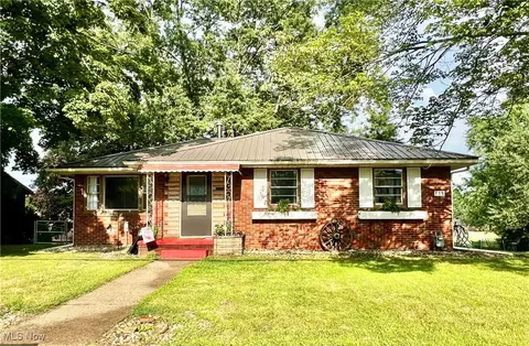 715 S Bodmer Ave, Strasburg, OH 44680