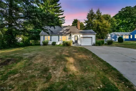 265 Westview Ave, Wadsworth, OH 44281