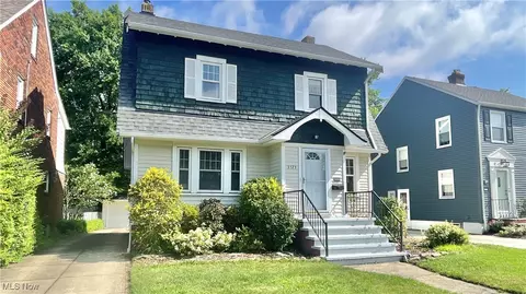 3573 Silsby Rd, University Heights, OH 44118
