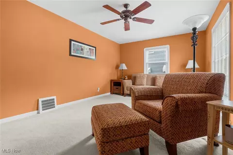 1394 Rowe St, Akron, OH 44306 photo 7