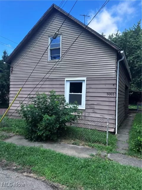 5003 Louisa Ct, Cleveland, OH 44127