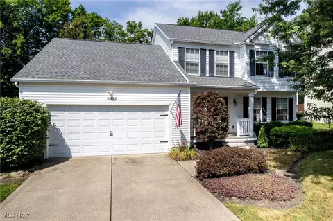 437 Woodcrest Dr, Wadsworth, OH 44281