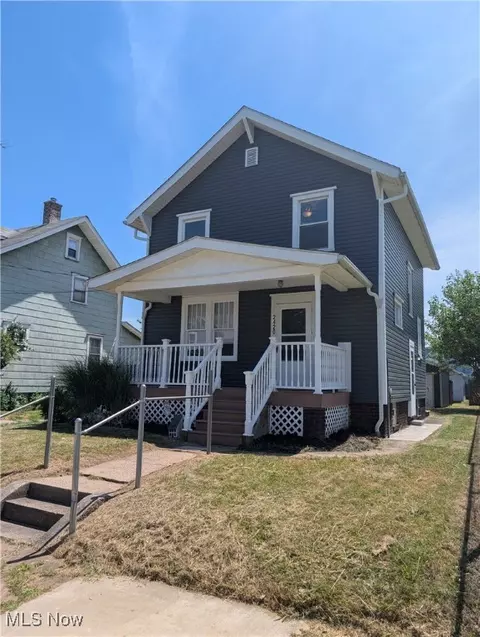 2420 Clyde Pl SW, Canton, OH 44710