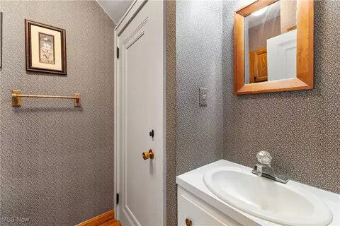 68 Ridgewood Dr, Boardman, OH 44512 photo 13