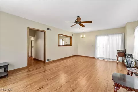 68 Ridgewood Dr, Boardman, OH 44512 photo 9