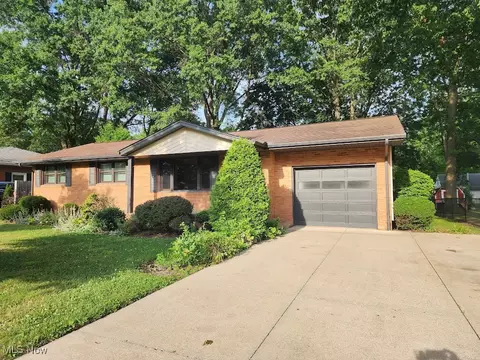 437 Bicksler Dr, Wadsworth, OH 44281
