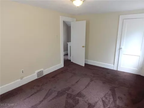 450 Selzer St, Akron, OH 44310 photo 14