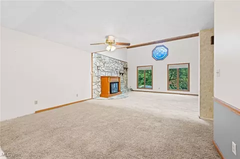 Living - 163 Burns Rd, Elyria, OH 44035 photo 1 of 8