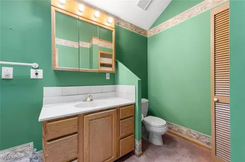Bath - 163 Burns Rd, Elyria, OH 44035 photo 2 of 4