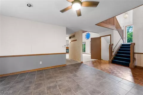 Entry Way - 163 Burns Rd, Elyria, OH 44035 photo 1 of 2