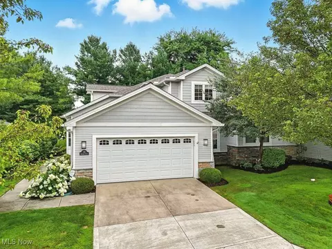 30 Orchard Cir, Orange, OH 44022
