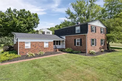 11167 Northwood Ave NE, Bolivar, OH 44612