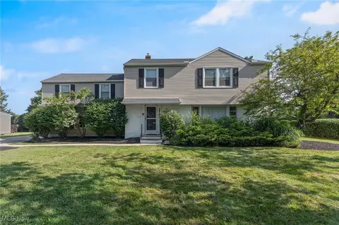 24735 Penshurst Dr, Beachwood, OH 44122