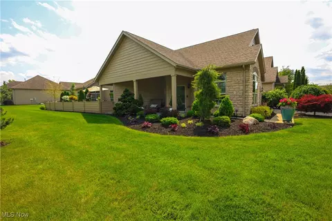 3826 Windsor Bridge Cir, Huron, OH 44839
