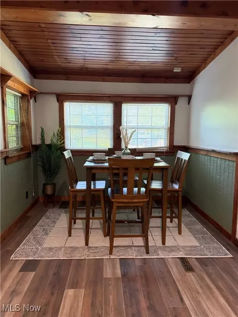 Dining - 515 Cherry St, Kent, OH 44240 photo 1 of 2