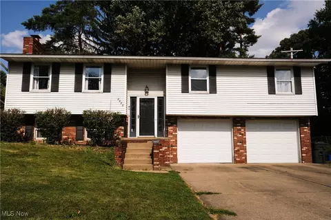 4402 Northview Ave NW, Canton, OH 44709