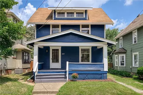 2907 3rd St NW, Canton, OH 44708