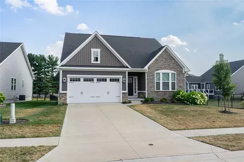 1132 NE Fountain View St NE, Canton, OH 44721