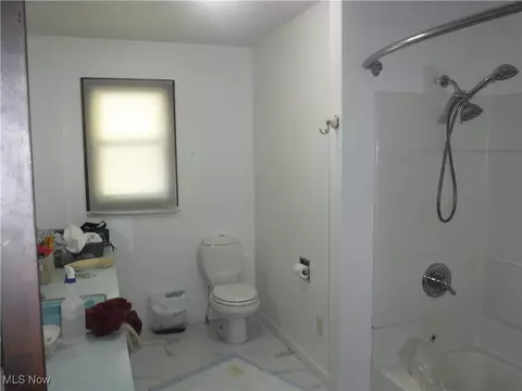 38892 County Road 19, Killbuck, OH 44637 photo 10