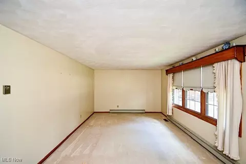 5717 Berwick Ave NE, Canton, OH 44721 photo 8