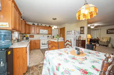 Kitchen - 17790 5th St, Beloit, OH 44609 photo 4 of 4