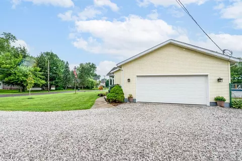 Exterior - 17790 5th St, Beloit, OH 44609 photo 6 of 8