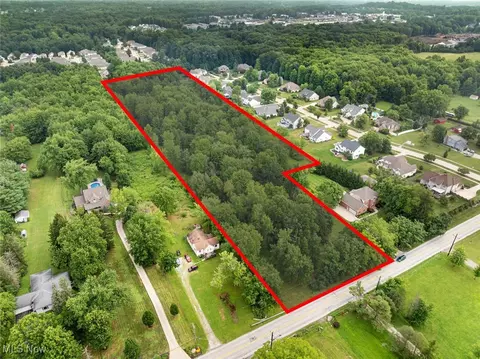 2022 Akins Rd, Broadview Heights, OH 44147