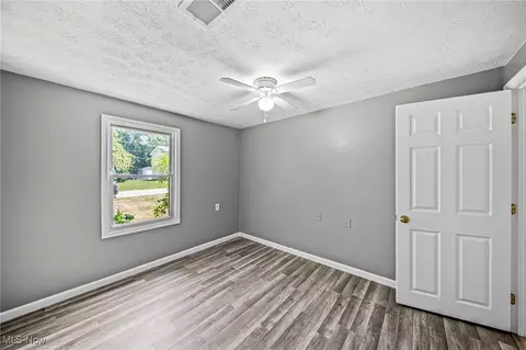 1120 Maple Ave, Madison, OH 44057 photo 11