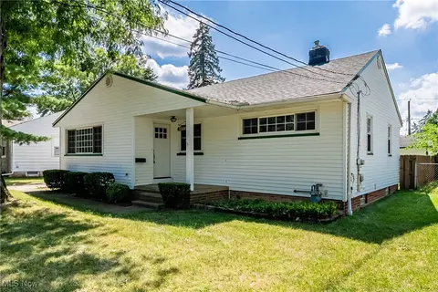 5526 Hauserman Rd, Parma, OH 44130