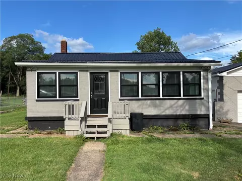 345 Ritchie Ave, Weirton, WV 26062