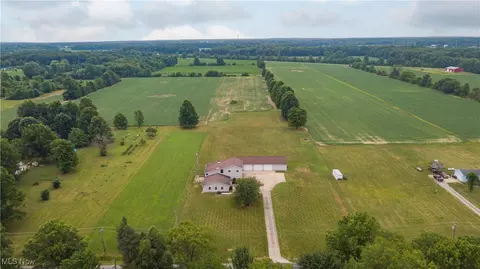 34433 Law Rd, Grafton, OH 44044